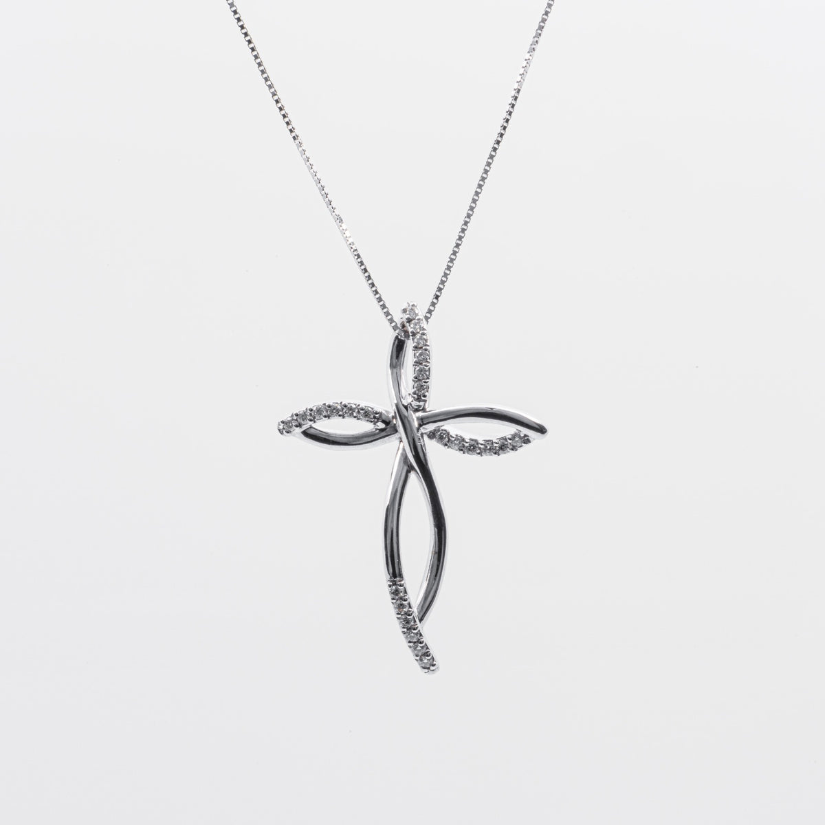 0.22ct Brilliant Cut Diamond Infinity Cross Necklace in 18kt White Gold