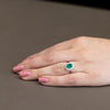 Anello Solitario con Smeraldo da 1,40 ct e contorno Diamanti