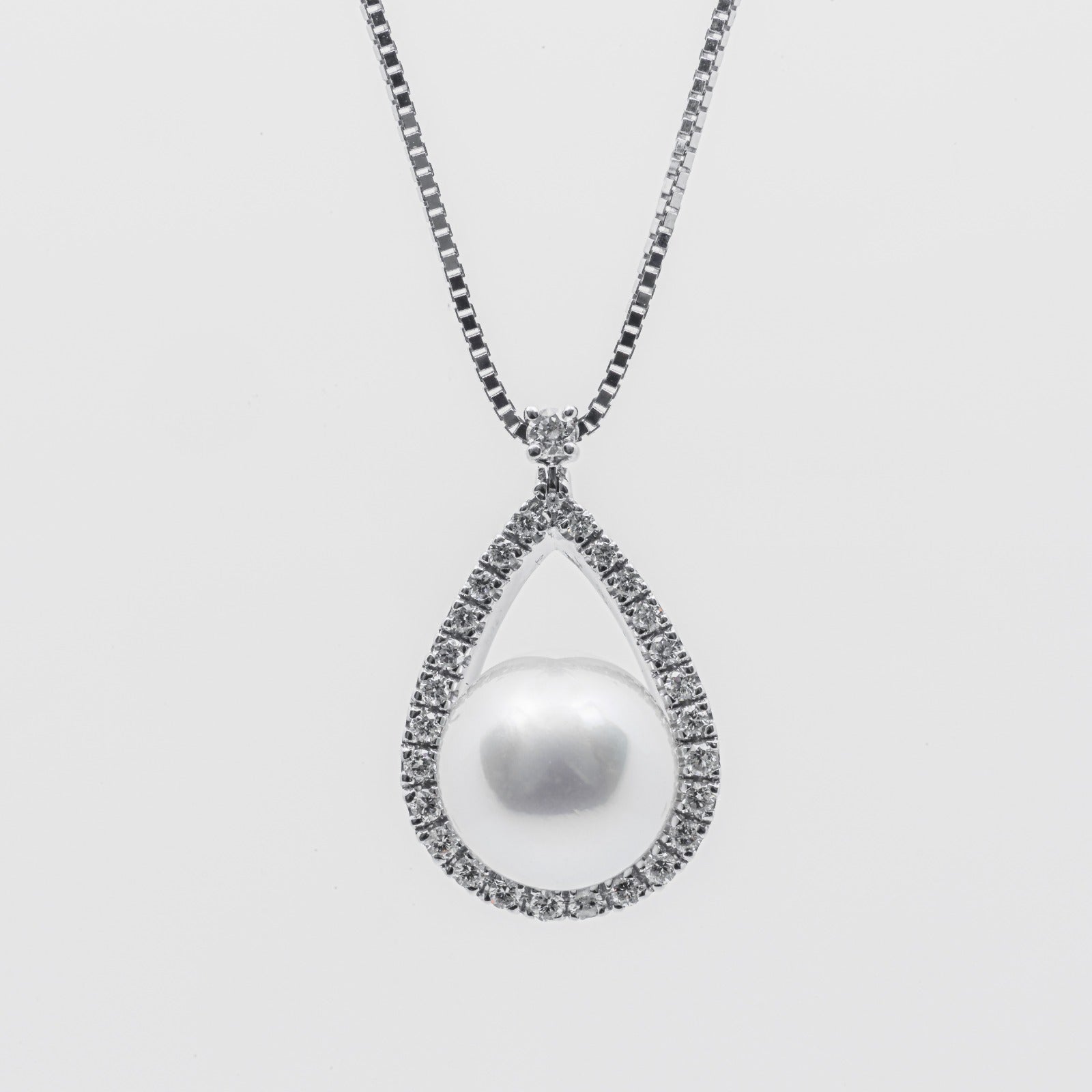 Hipwope Collane di perle finte per le Donne, Choker per le Ragazze, bianche, Costume 14/16/18/20 pollici Lunghezza Hipwope Collane di perle finte per le Donne, Choker per le Ragazze, bianche, Costume 14/16/18/20 pollici Lunghezza