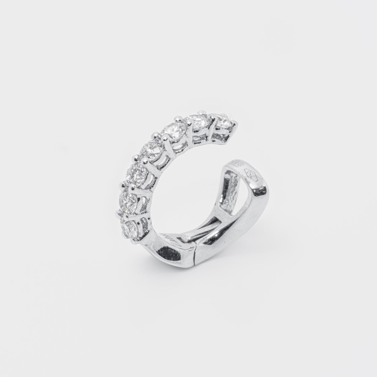 Conch earring in oro bianco 18 kt con diamanti