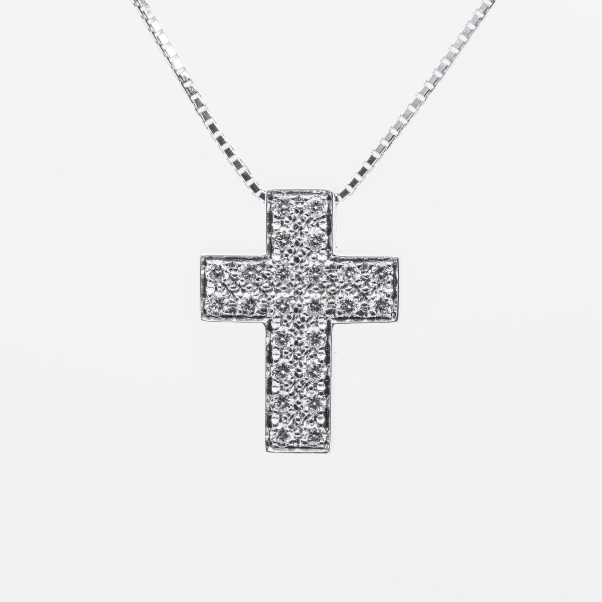 Collier Croce Diamanti 0,36 kt dal taglio brillante in oro bianco 18 kt