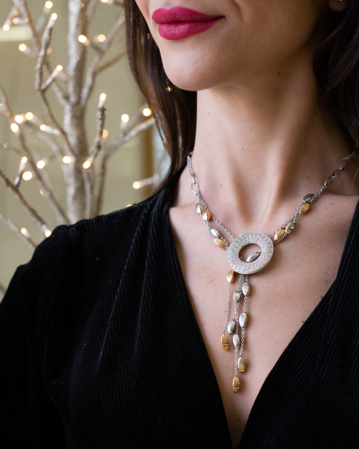 Light Circle Necklace with Gold Rays and Diamonds