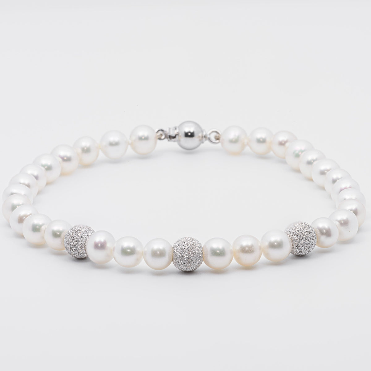 Bracciale Filo di perle in oro bianco 18 kt