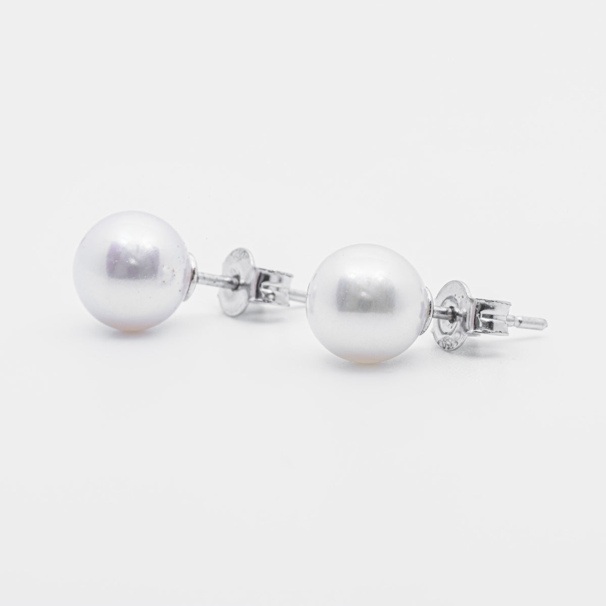 Orecchini di Perle Akoya in oro bianco 18 kt