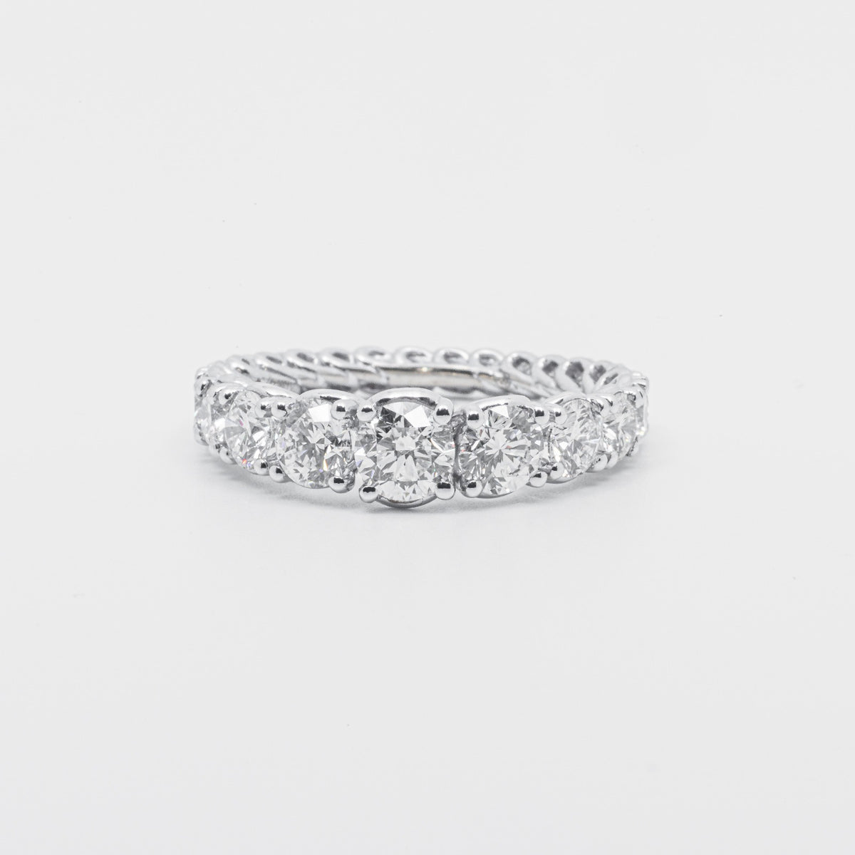 Zahir Degradè Eternity Ring with 1.29 ct and 3.54 ct Diamonds